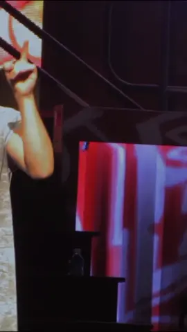 That you make me...#strong #onedirection #concert #musically #liriklagu #directioner #liriklagu #lyricsvideo #laguviral #Flashback #lagubarat #trending #fyp #fypシ #xybca #musicforyou #vfyourmood 