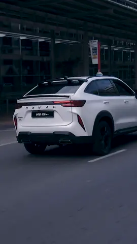 The #H6GT captivates and enthrals by offering a range of driving modes. Experience a more spirited journey when you activate race mode. #HAVAL