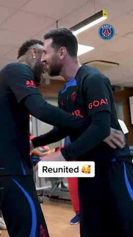Isn’t it lovely, @psg? 😍🎶 #messi #neymar #psg #Love #bromance #fyp 