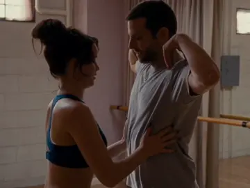 she fell first but he fell harder !! #silverliningsplaybook #silverliningsplaybookedit #tiffanymaxwell #jenniferlawrence #bradleycooper #movie #film #edit #romcom #romcoms #fyp #foryou #parati 