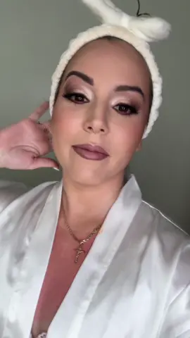 Makeup ready #teambride #CapCut #maidofhonor 