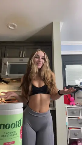 What’s your New Year’s resolution? @bloomnu #foryoupage #fyp #Fitness #bloom #bloompartner #amazonmusthaves 