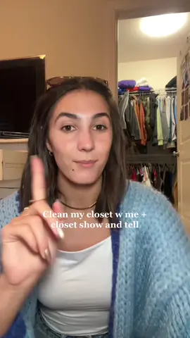 this was fun should i do it again soon?? #cleanwithme #whatsinmycloset #cleanmyclosetoutwithme #cleanmyclosetwithme #closetinspo #handm #amazon #amazonclothes #gettoknowme #closetshowandtell #letscleanmyroom #gettoknowme #youngadult #youngadultfashion #youngtwenties #youngtwentiesfashion #earlytwentiesbelike #closetdiaries #messyclosetcheck 
