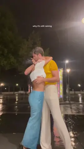 The other version of this video #rainyday 