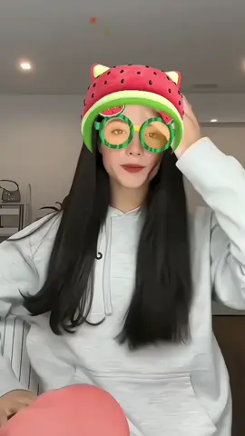 Free vc by @lyssyhelpsxo! // comment “ pg “ if use! #lyssyhelpsxo #fyp #foryoupage #charlidamelio #vc #watemelon I’ll post the winners tomorrow! 