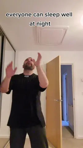 fuck the fly 🤣 :) #fyp #foryou #keşfet #kesfet #fypシ #fypage #funny 