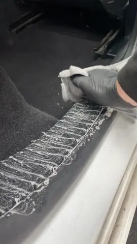 Nettoyage rapide de cette Ford focus ✨ #detailing #carwash #satisfying #interiordetails #satisfyingvideos #oddlysatisfying #asmr #carcleaning #cardetailing #detailingcars #autodetailing #cars #carsofinstagram #detailingworld #detailingaddicts #carwashing #valeting #lavageauto #nettoyageauto 