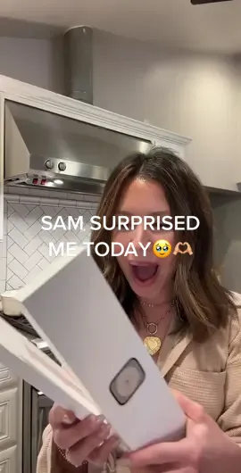 I was not expecting this at all 🥹😭I feel like this is leading up to a 700k giveaway too!! What do u think?! it’s charging and I can’t wait to try it tomorrow! #husbandsandwife #marriedlife #marriedtiktok #momlifebelike #realmomlife #momlifeisthebest #applewatch #applewatchunboxing #momstyle Apple Watch mom style mom GRWM surprise gift open this present with me opening an Apple Watch sweet husband sweet husband ideas  