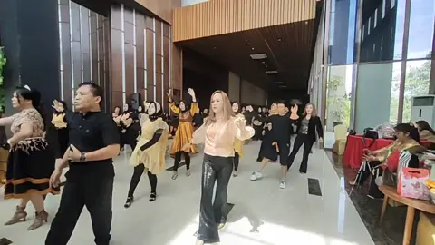 #CapCut #linedance #pekanbaru_riau #dance #friends #tiktok 