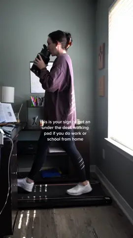 legit will get 10k steps in while listening to school lectures and dont have to leave the house……win win (🔗 on my storefront!) #walkingpad  #Fitness #gymshark #workfromhome #school 