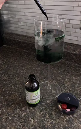 Taking care of me 🫶🏽#glowingandgrowing  #fyp #health #womenshealth #vitamin #chlorophyll #greenwater #guthealth #postpartum #motivation #accountability #motivationalvideo #thatgirl #2023 #girlmom #toddlermom 