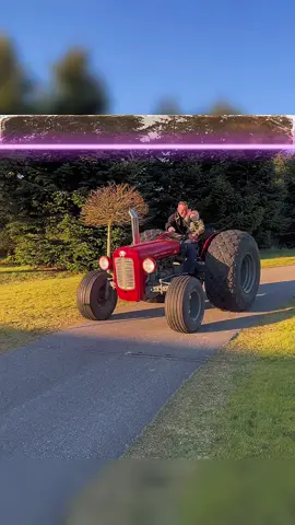 #CapCut #family #landliv #countrylife #farmhouse #veterantraktor #gammeltraktor #ferguson #masseyferguson35 #masseyferguson #traktor #tractor #nature #massey #oldtractor #tea20 #mf135 #mf35 #exhaust #udstødning #rustfri #rustfrittstål #stainlesssteel #stainlessexhaust #exhaustsystem