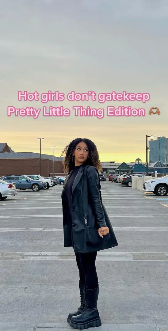The boots are my favorite 😍@prettylittlething #classofplt #prettylittlething #prettylittlethingoutfits #prettylittlethingtryonhaul #fashioninspo #winteroutfitinspo #modestfashioninspo 