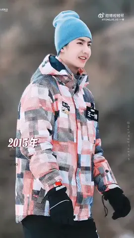 อี้ป๋อตอนใส่หมวกบีนนี่สีฟ้านี่เคยเจอแต่ภาพนิ่ง เจอเป็นคลิปซะที น่ารักมากเลย เด็กน้อยสดใสเติบโตมาอย่างดี เก่งขึ้นทุกวัน 🥰💚🦁 #หวังอี้ป๋อ王一博wangyibo #WangYibo #หวังอี้ป๋อ #coolguy85 #myh4pp1ne55 🍃