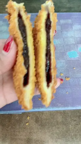 Bahan: 1. Roti tawar 2. Isian coklat sembarang 3. Telur kocok 4. Tepung roti #resepsimpel #resepsimpeltiktok #resepmudah 