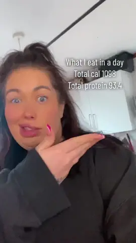 What I eat in a day tracking me calories (I’m trying to track everyday sorry if I forget to put it in 😜)  #fyp #plussize #selflove #curvygirl #abcxyz #xyzbca #like #mumlife #wieiad #whatieayinaday #whatieat #wiaiad #wieiadrealistic 