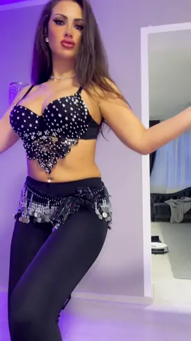 #arabic #dubai #bellydance #dance #shake 