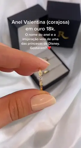 Alianças de Casamento modelo Classic 3mm mais Anel Solitário Valentina em Ouro 18k  #aliancasdecasamento #anelsolitario #aliançasdeouro #aneldeouro #aliancastradicionais #aliancasfininhas #aneldelicado #valentina #ouro18k