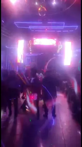 Así recibimos el Año nuevo en la mejor Discoteca @La TIRANA-DISCOtrop   #ivirgarzama❤️🔥 #fulldiversion #tropicodecochabamba🇧🇴 