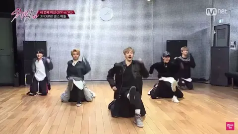 🤣 Stray kids funny/cool dance Vs YG🕺 #straykidseverywhereallaroundtheworld #stay #skz 