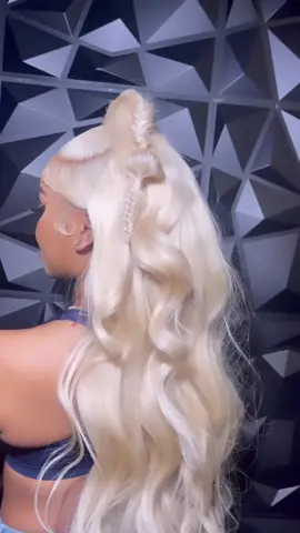 This updo style is super cuteeee 🔥😍 #wigtok #wigtokhair #wigs #lacewig #blondewig #blondehair #wigtutorial #blackgirlmagic #hairgoals #hairstyle 