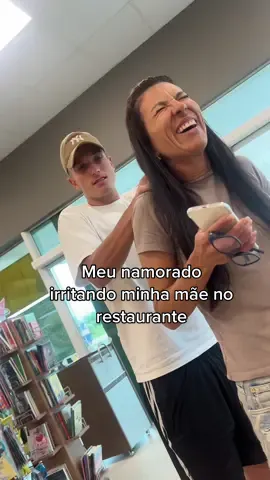 Ele é terrivel KKKKKKKKKKKK ela quase teve um treco de tanta vergonha ! Só n brigou pq é sogra pq se fosse eu esquece 