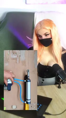 This machine got some rizz (via: @mechanical128 )  #egirl #GamerGirl #uwu #twitch #twitchstreamer #twitchclips #twitchmoments 