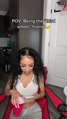 Ever felt like the outcast in ur friend group? Or this often happens when you’re new to a friend group #fyp 