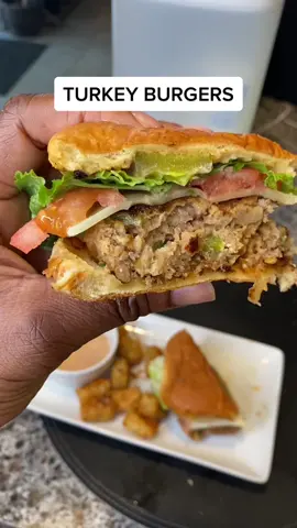 JUICY TURKEY BURGERS #Foodie #cookwitheb #turkeyburger #fyp #recipes #delicious 