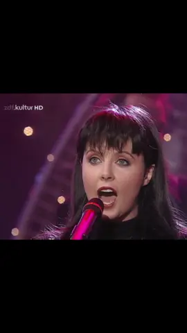 #sarahbrightman #sarahbrightmanmusic #howcanheavenloveme #christhompson #fly #sarahbrightmanfly #90sthrowback #90smusic 