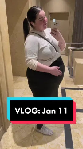 pregnancy swelling 🤝🏻 croissants 😜 @nemesiscoffee @cavaliergastown  #maternityleave #36weekspregnant #firsttimemom #vancouvermom #plussizepregnancy #plussizepregnancybump #fatandpregnant #momtobe #vancouverfood 