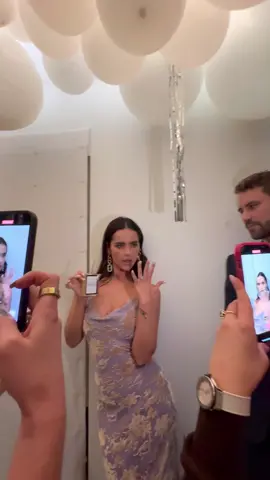 i LOVE love i’m crying my cuties are engaged 