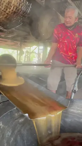 Coconut sugar production in Thailand 🇹🇭  #thaifoodlover #thaifood #streetfood #coconut #bangkok Watch the original video here on YouTube   https://youtu.be/-I7g_6MfEcg