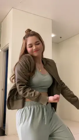 am i late for this trend?🤭 #UnderageGMA #elijahalejo #fyp #foryoupage #fypage #dance 