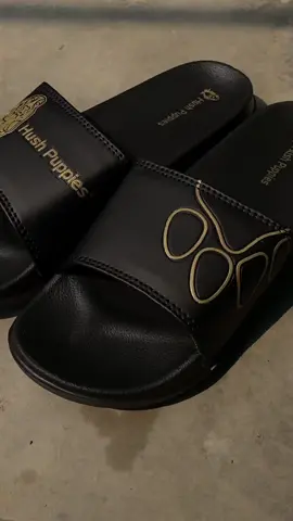 Jangan Sampai Kehabisan Bestiee, mumpung masih promo.  Sandal Hush Puppies Unisex ( pria wanita bisa pakai )  #sandaldistro #sandalmurahberkualitas #sandalslide #sandalcouple #sandalhushpuppies #sendalcowok #sendalcewek #sandalslop #fyp 