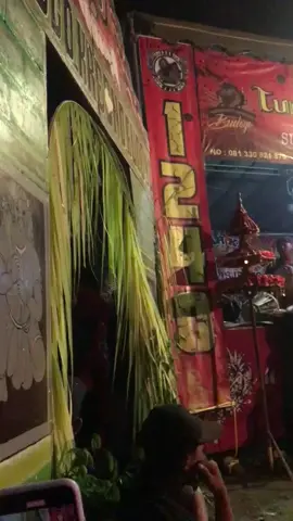 Diguarr...#budayaindonesia #baronganhits #solahbarongan #barongankediri #jarananindonesia 