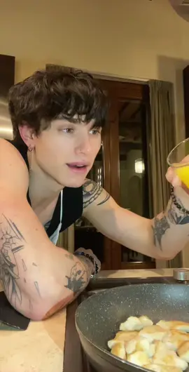 Cooking something with me pt.1