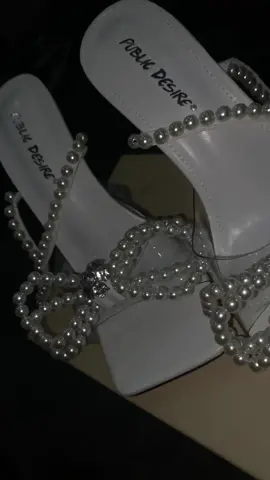 I THINK I HAVE A NEW OBSESSION WITH HEELS👀 HOW PRETTY!!💗 #publicdesire #heels #fashiontok #BeautyTok #shaimakeup #newyearnewme #tiktokmademebuyit 