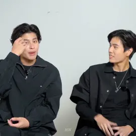 selain bucin mampus + clingy ternyata Pond juga protective wkwk itu telinga udh ga ketolong woy merahnya wkwkwk bisaan bngt Phu bikin Pond salting #pondphuwin #raikantopeni 