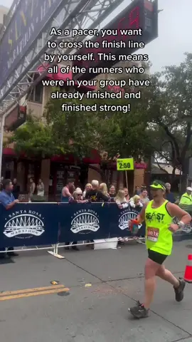 The majority of the races I pace, I finish alone and that’s okay! 🙌🏻 #runtok #pacer #beastpacing #halfmarathon #runstrongrun #runhappy #bibchat 