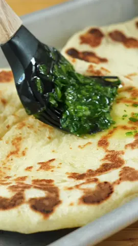 Recette de naan ultra simple !! 🫓🔥 👉🏻 Le lien est dans ma bio  #tiktokfood #tiktokacademie #naan 