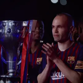 Legend! #fypシ #iniesta #barcelona #viscabarca #barca #campnou #lastday #sad #sia #iniesta8 #iniesta_the_best 