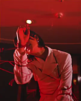 i LOVE red lights and taste sm. #hyunjin #hyunjinedit #hyunjinskz #skz #straykids #tastegrp▪ #ktaehyunjin 
