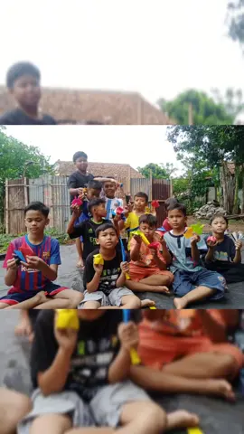 Hai, aku si Introvert yang banyak belajar dari adik-adik hebat ini #MaaSyaaAllah. Terimakasih untuk keceriaannya dan terimakasih kita bisa belajar bersama, semoga di lain kesempatan aku bisa bertemu kalian lagi inSyaa Allah Aamiin. 😇🤍🌻🤗 #SekolahRelawan