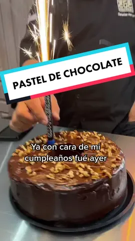 @chefchristian.herrera Revelando el secreto del pastel de chocolate   #pastel #recetafacil #postrefacil #loaprendientiktok #2023 #chocolate #secreto #creeenti #disculpa 
