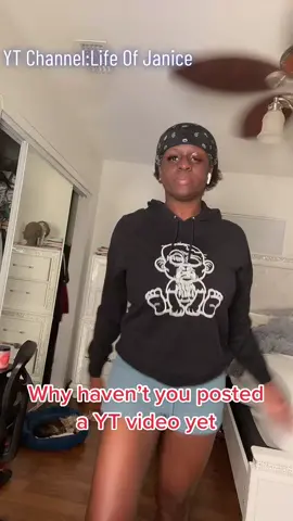 Drop some juicy questions 😜🌚 #youtuber #pinkeye #lifeofjanice #fypシ゚viral #trendingsound #fyp 