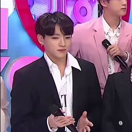 koo spacing out #jungkook