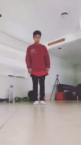 this queen don't need a queen 🤗 #featureme #isuckatdancing tag musical.ly and #featurethis in the comments!!❤️