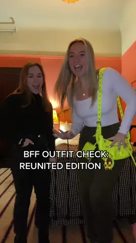 BEST FRIENDS REUNITEDDDDD 💕 ps use code LEIGH for 20% off w steve madden (:(: #fashion #outfitcheck #outfitinspo #happy #friendship #positivevibes #travel #girls #women 