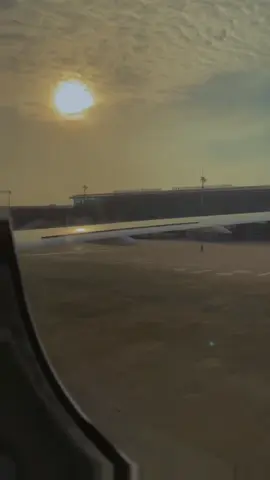 hành trình 🛫 VN đến 🛬 mỹ #xuhuongtiktok #fypシ #status #CapCut #hanhtrinh 